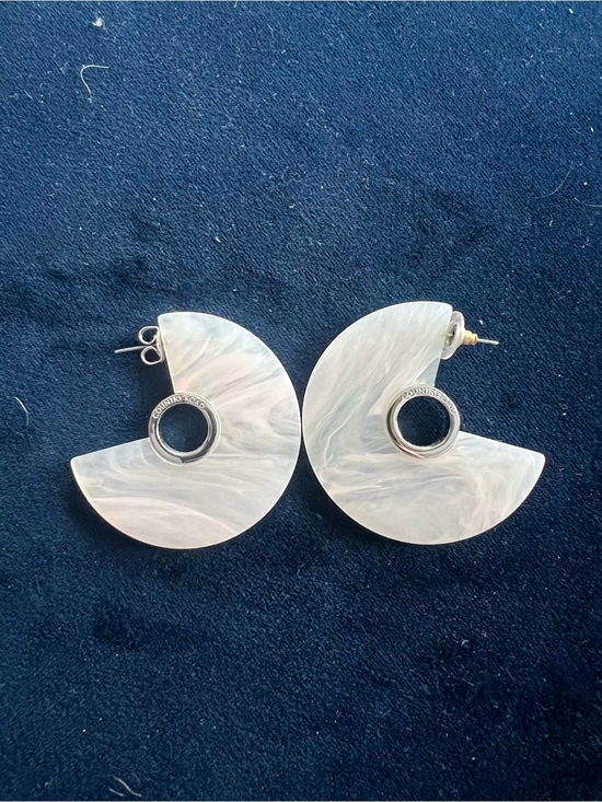 Country Road Jewelry - Country Road Marbled pink/White circular Earrings with Silver Accent